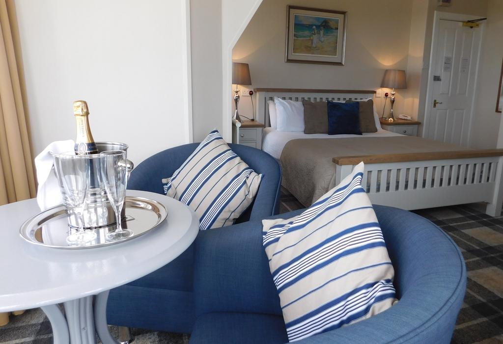 Cullen Bay Hotel Zewnętrze zdjęcie